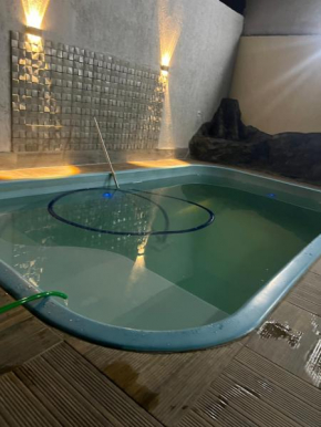 Casa grande com piscina
